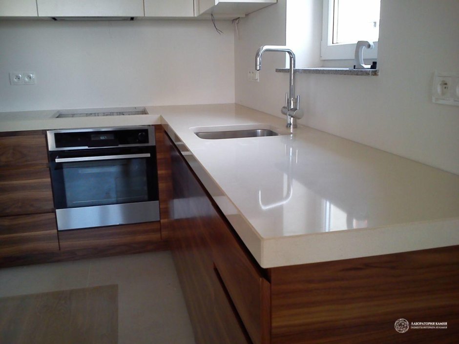 Этория Скиф столешница