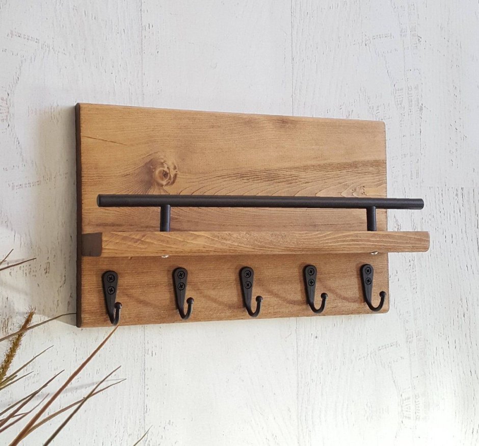 Полочка в прихожую для мелочей