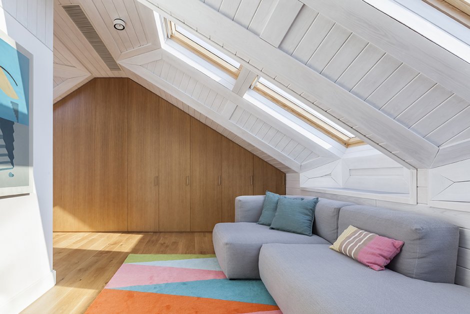 Обустройство мансардного этажа