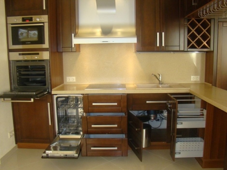 Посудомойка ВСТРОЙКА АЕГ