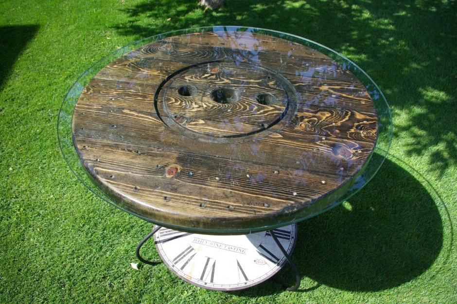 Столешница из кабельной катушки