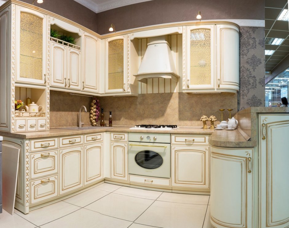 Кухонный гарнитур современная классика
