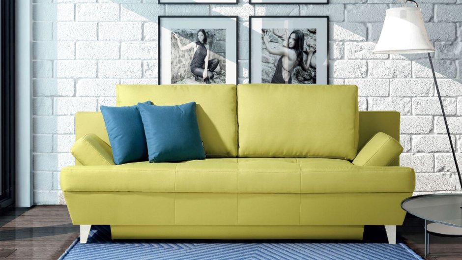 Желтый диван