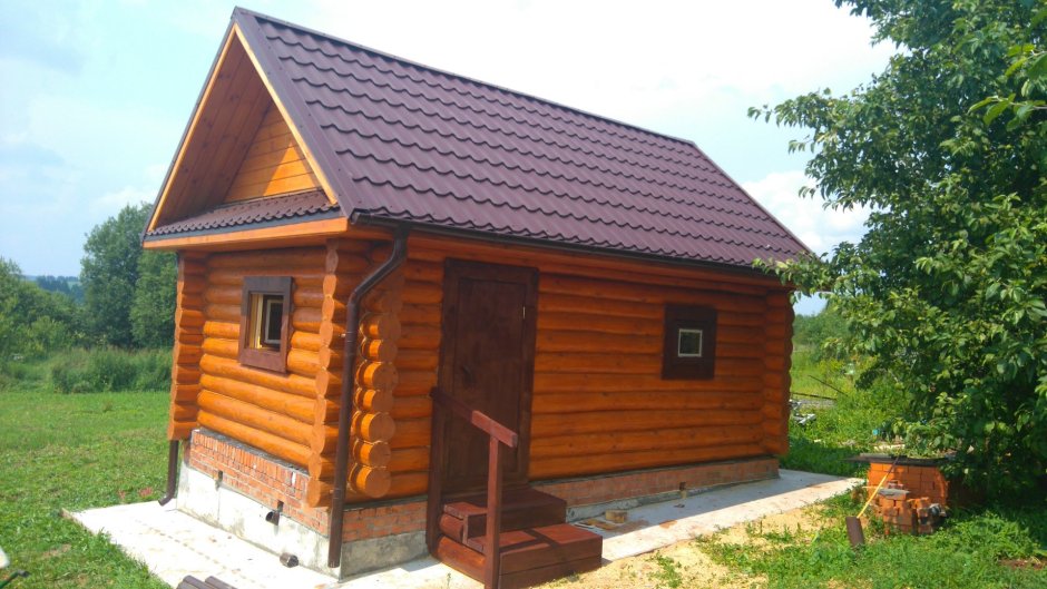 Красивая крыша для бани