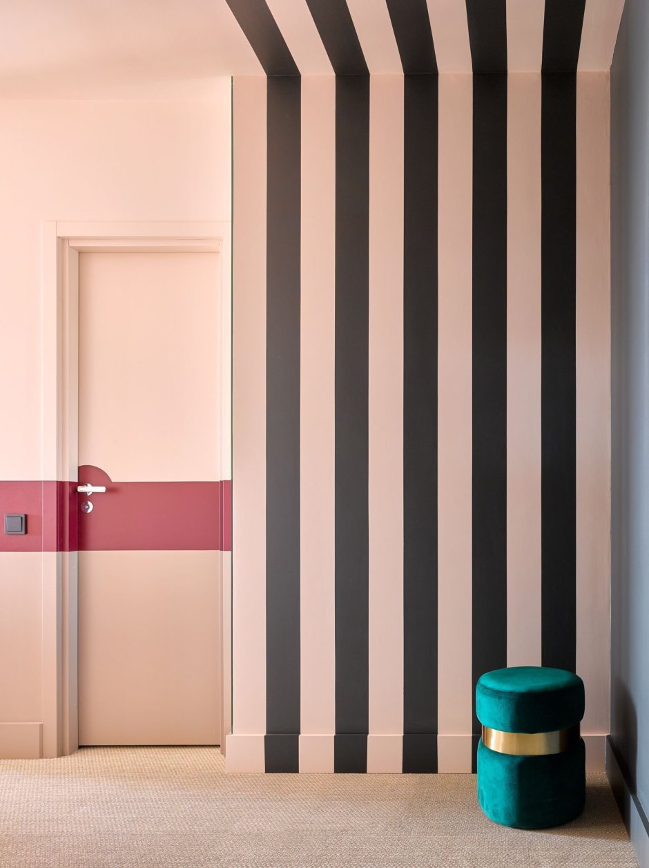 Вертикальная полоска в интерьере