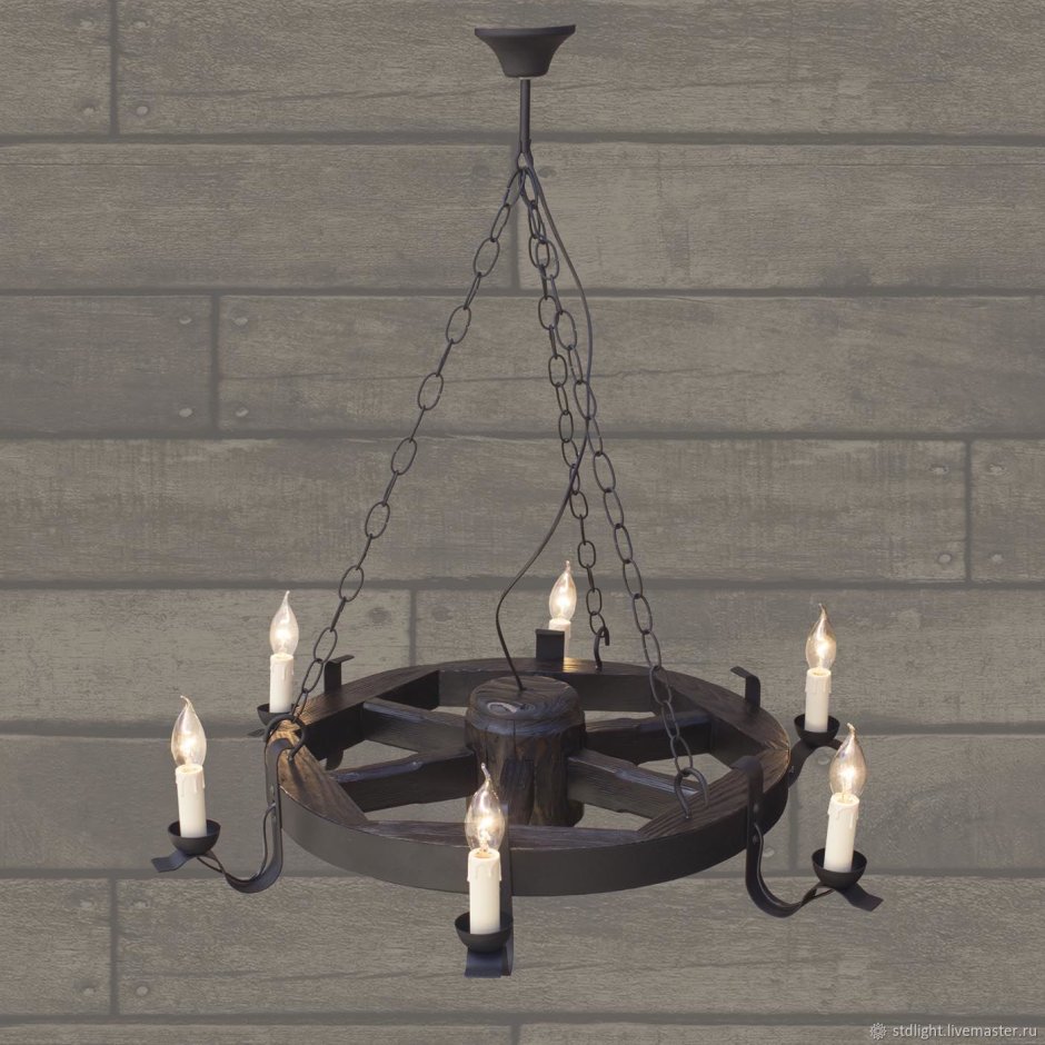 Люстра из колеса от телеги