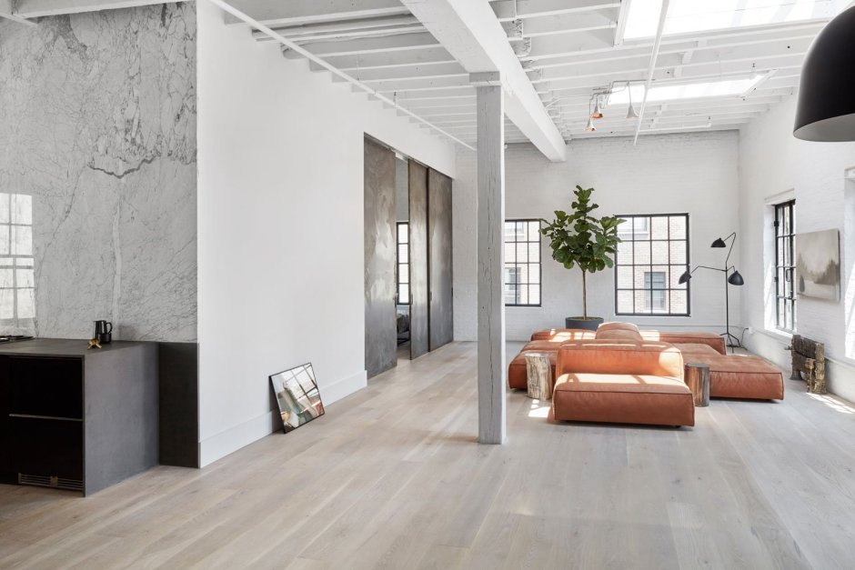 Плинтус в лофт интерьере