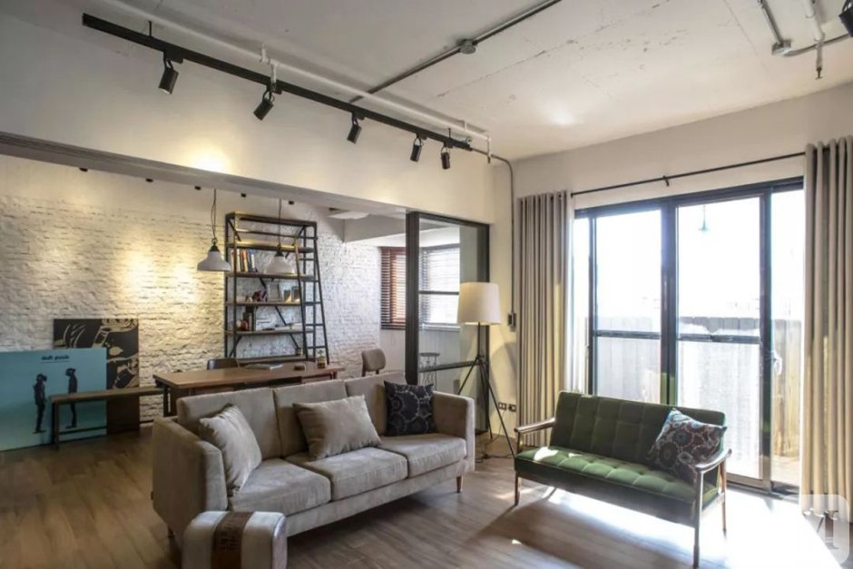 Потолочный плинтус в стиле лофт