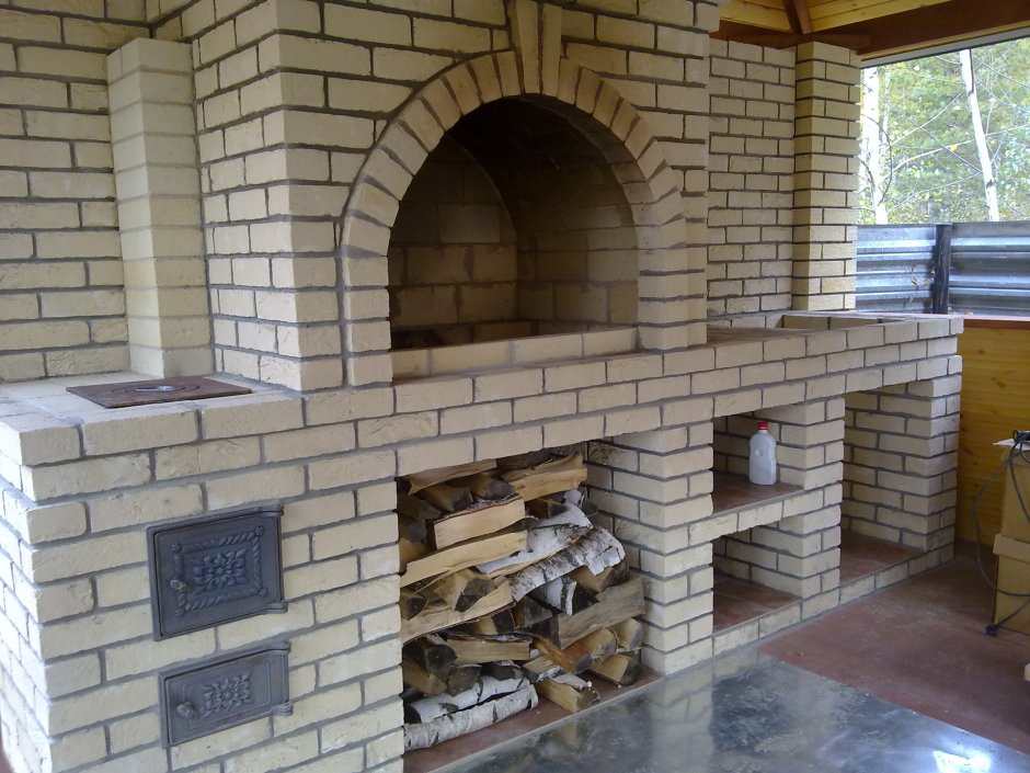 Кухонный гарнитур из кирпича