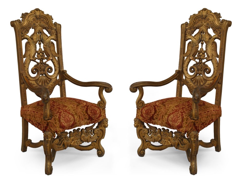 Старинная резная мебель в стиле Ренессанс