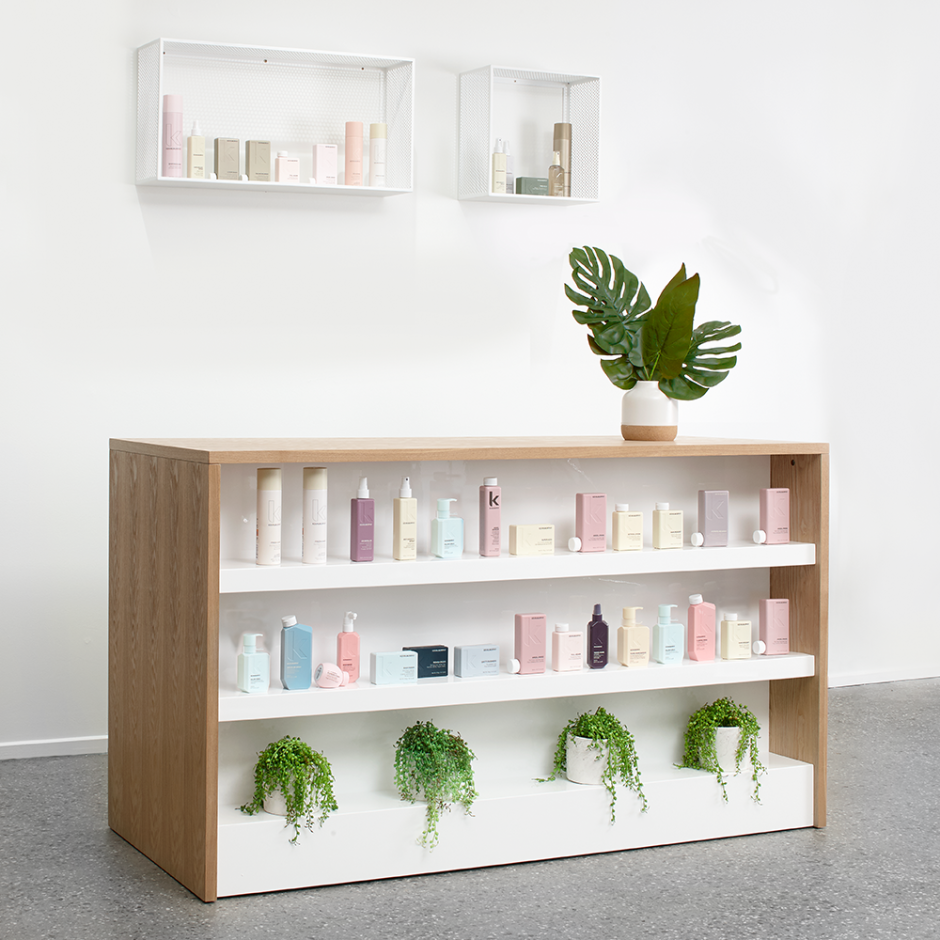 Стеллаж для салона красоты