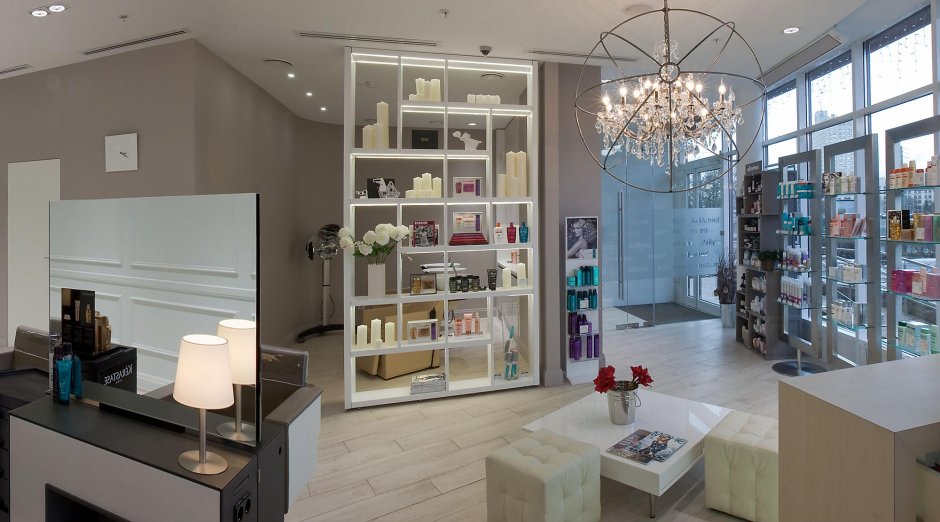 Разделение зон в салоне красоты