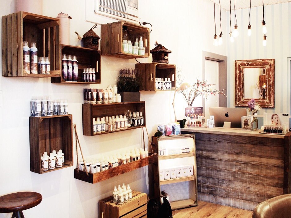 Салон красоты в деревянном стиле