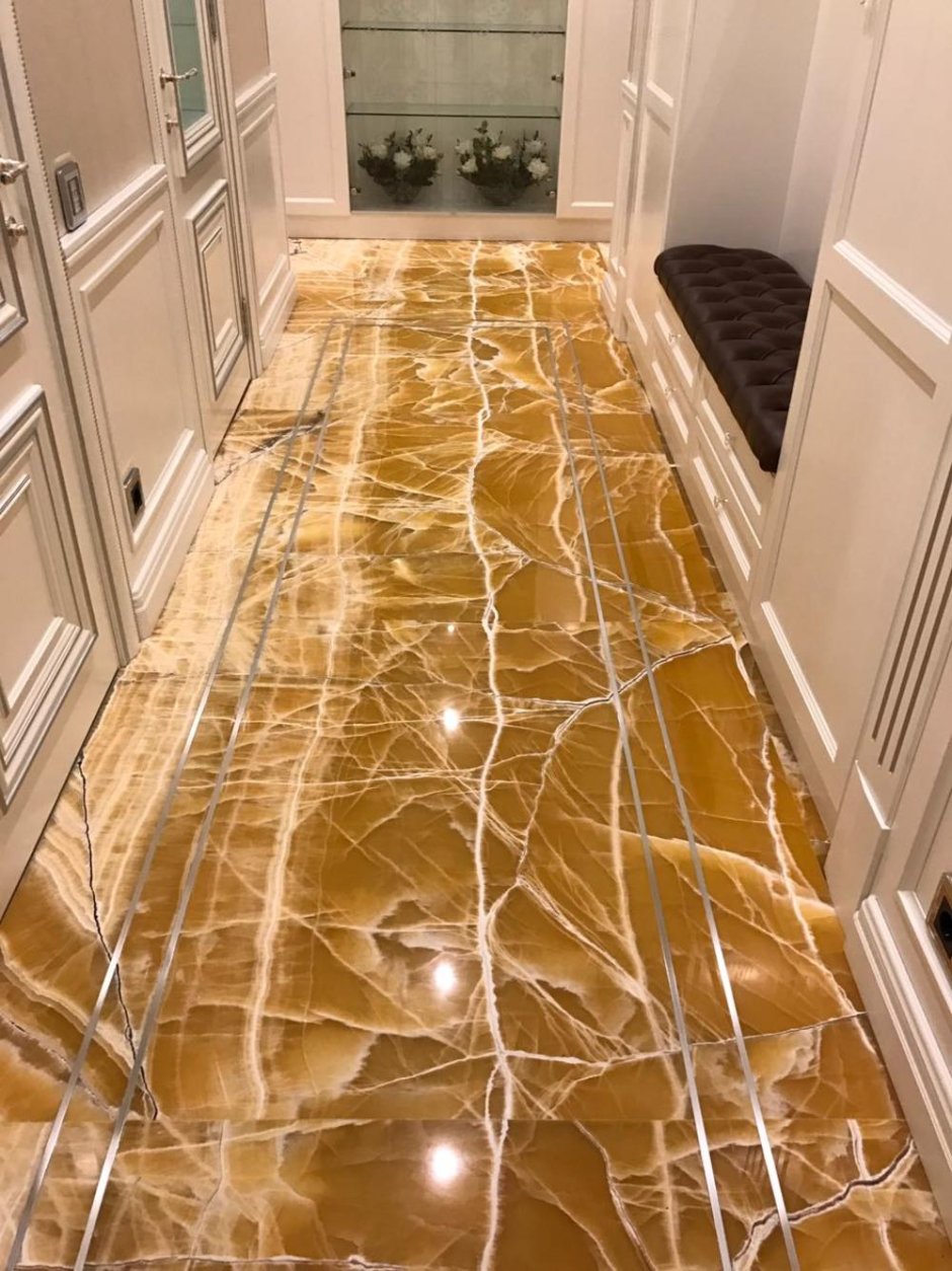 Пол под Оникс