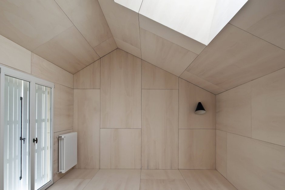 Фанера для отделки внутренних стен