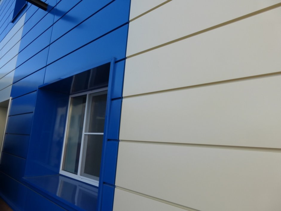 Металлические фасадные кассеты для частного дома