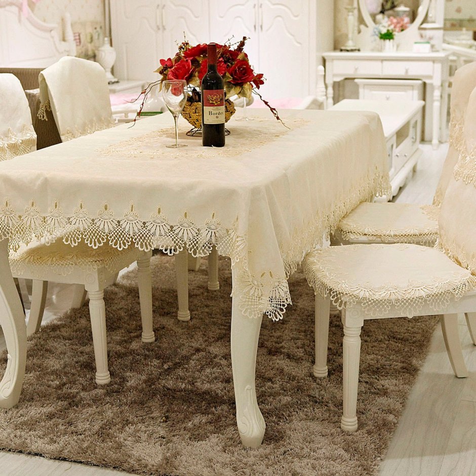 Скатерть для стола в гостиной