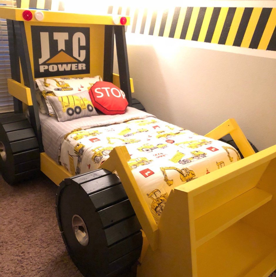 Детская кровать трактор