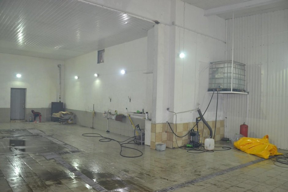 Мойка помещение