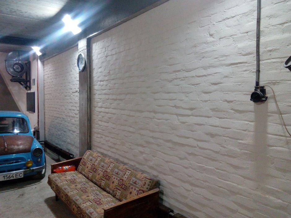 Отделка стен в гараже