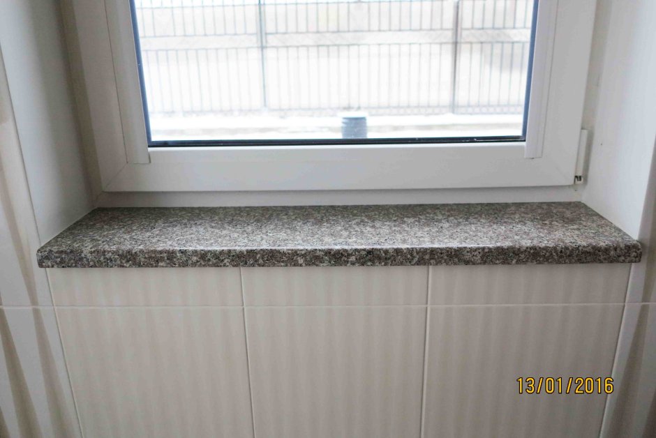 Подоконник из керамогранита