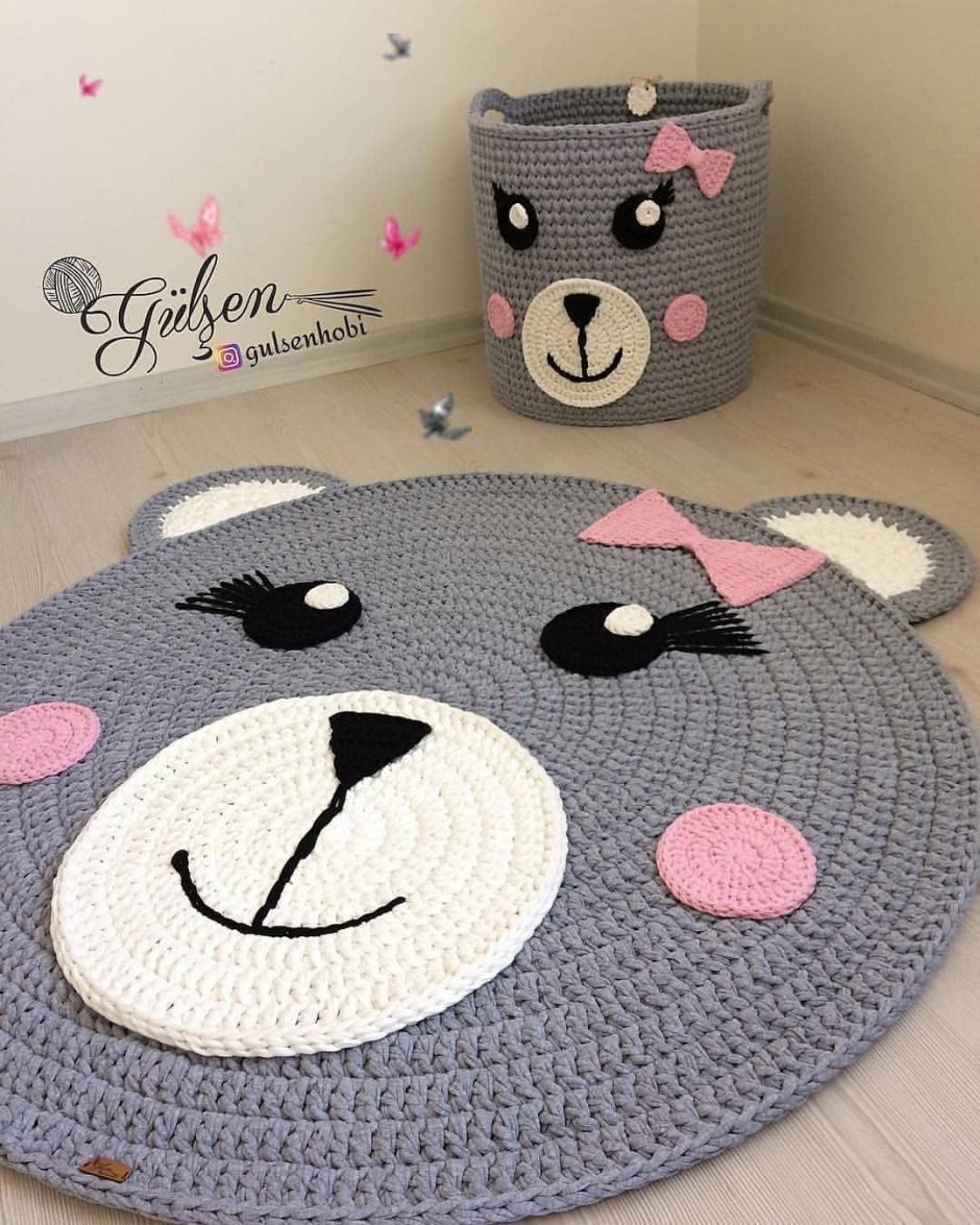 Вязаный детский коврик