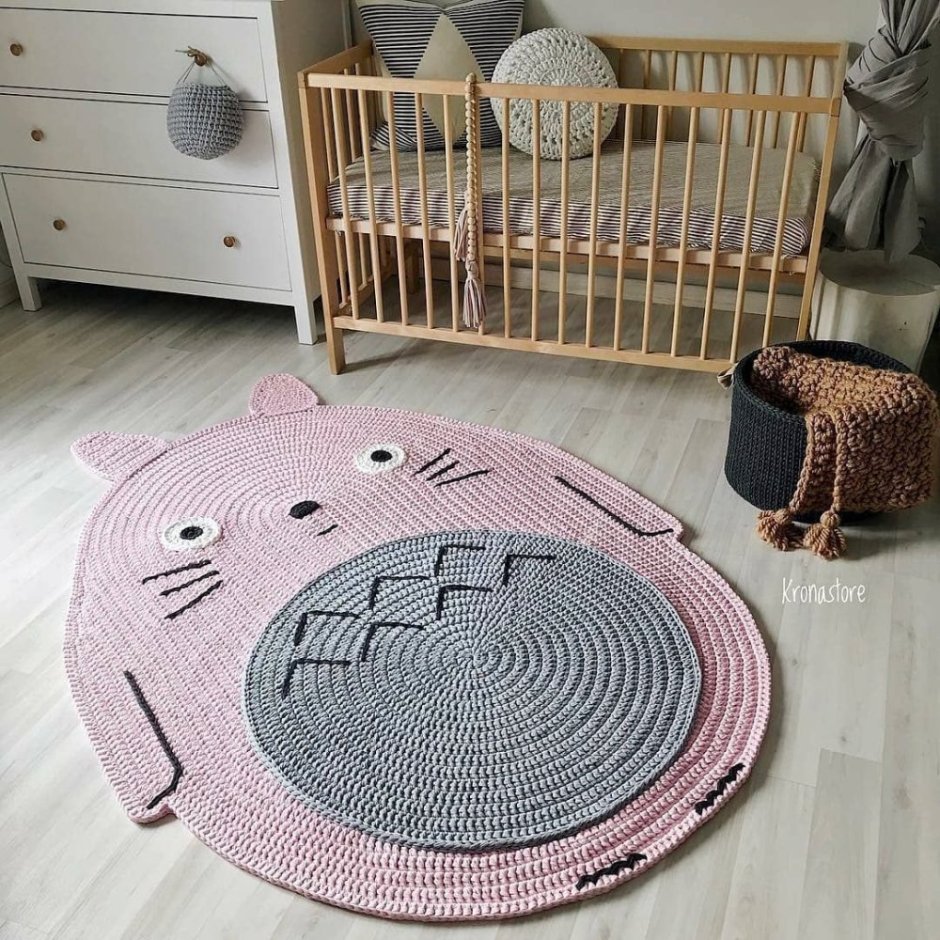 Детский коврик из трикотажной пряжи