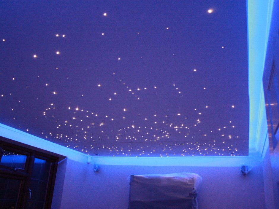 Натяжной потолок со светодиодной подсветкой