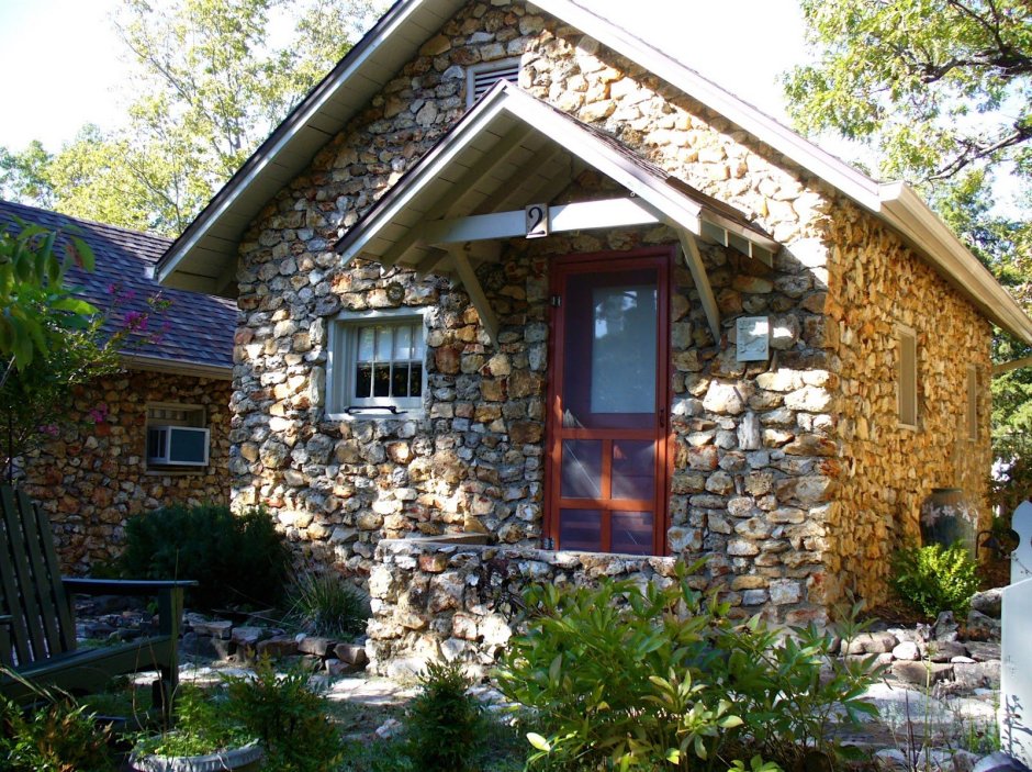 Дом из камня