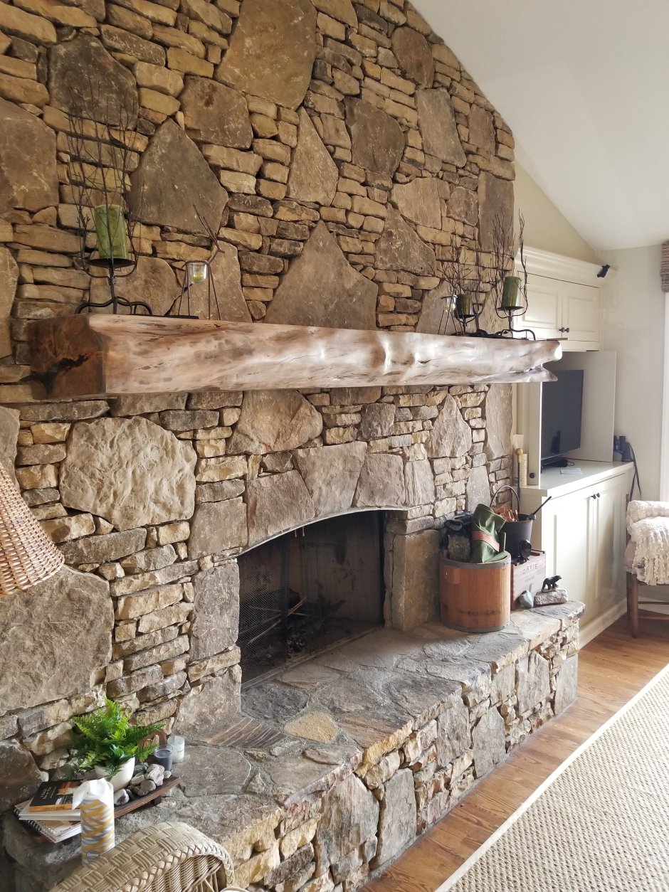 Природный камень в интерьере