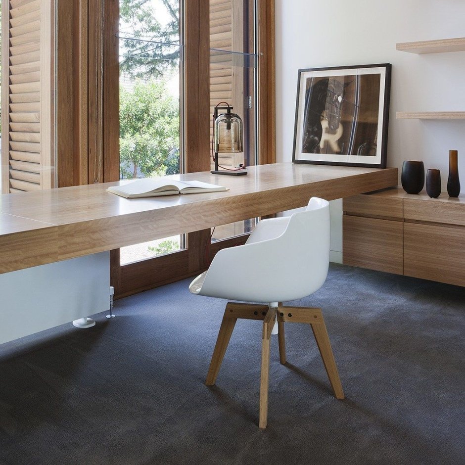 Блинный письменный стол