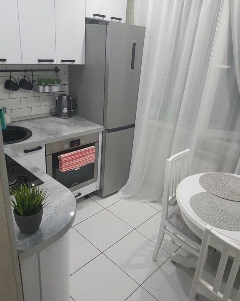 Кухня в хрущевку угловая