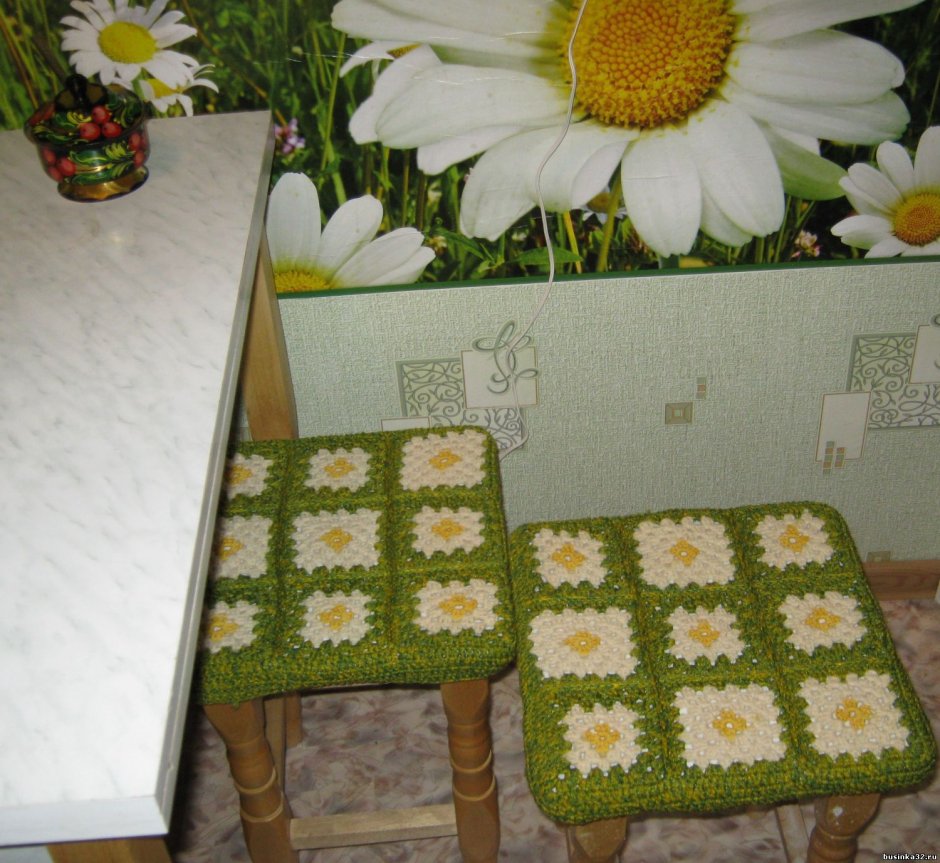 Сидушки на стулья для кухни крючком квадратные