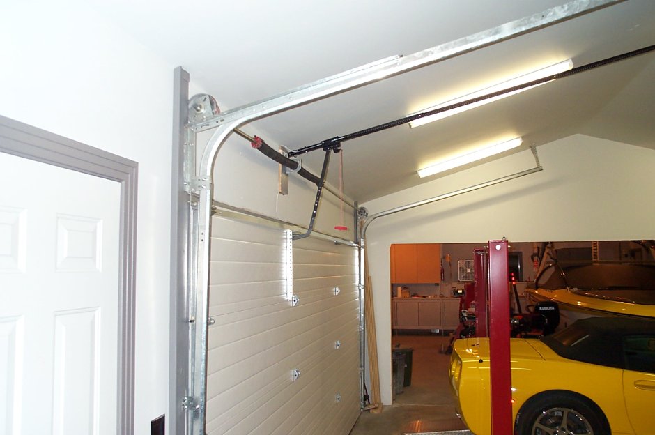 Ворота подъемные ручные