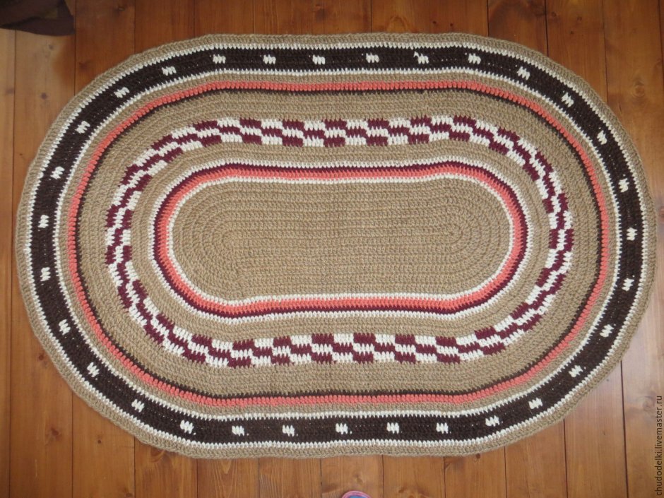 Коврик вязаный в прихожую из полипропилена