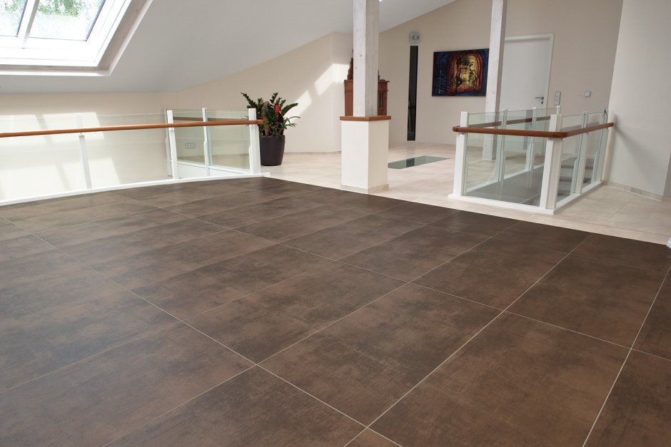 Крупная плитка на пол
