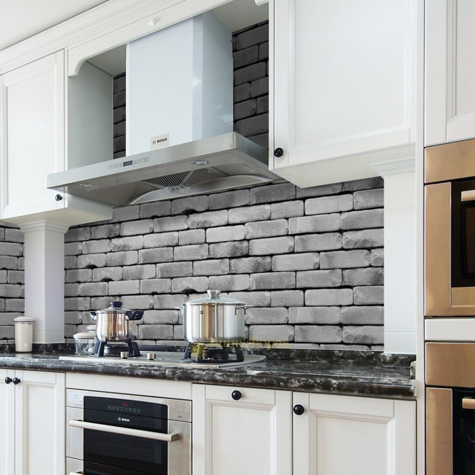 Кирпичный фартук на кухне