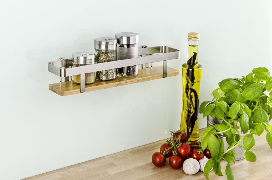 Деревянная полка на стену