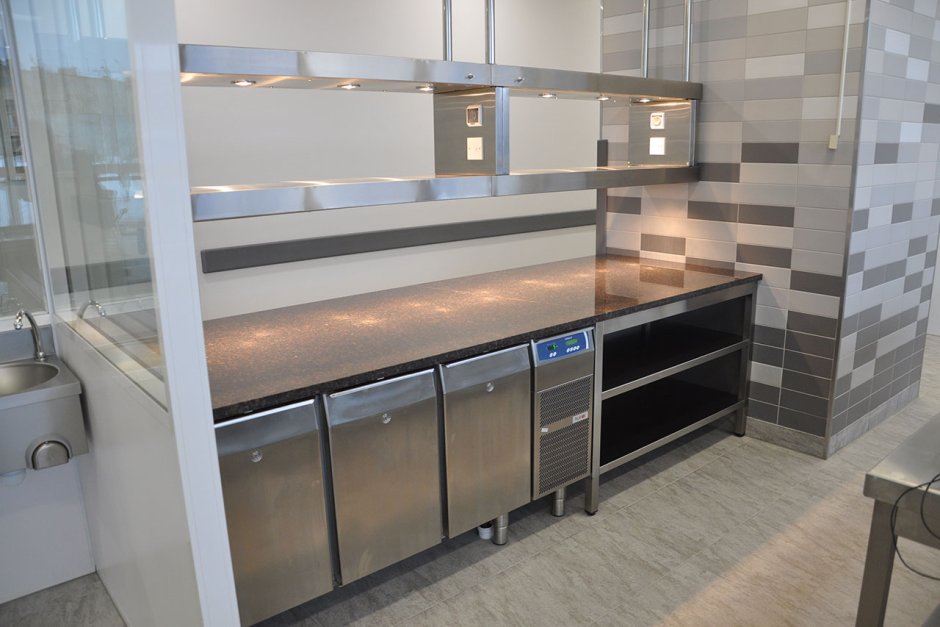 Мебель для кухни ресторана из нержавейки