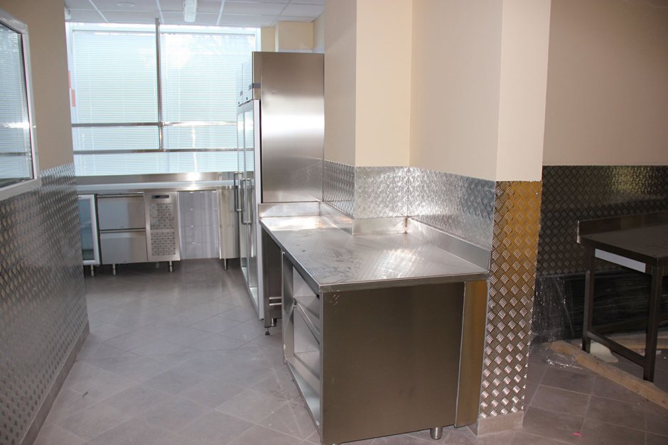 Нейтральное оборудование из нержавейки