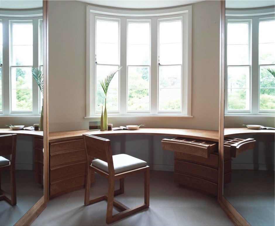 Стеллаж в гостиную для разделения пространства хрущевки