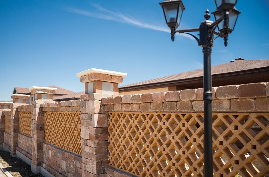 Бессер блоки забор