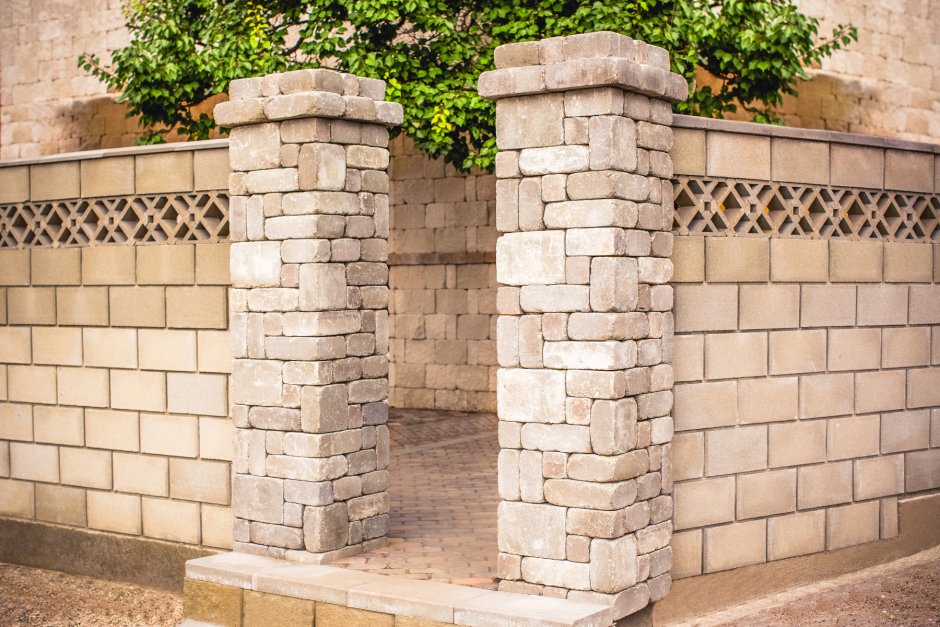 Каменный забор