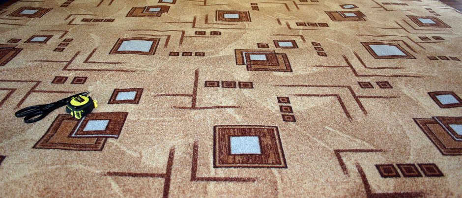 Ковры в интерьере зала