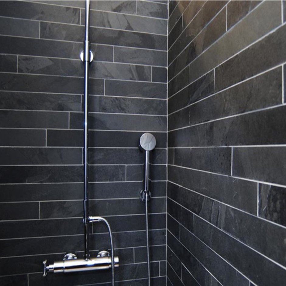 Плитка в разбежку в ванной