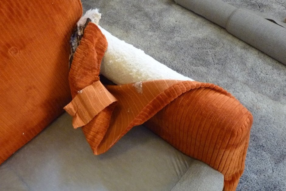 Обивка подлокотника дивана