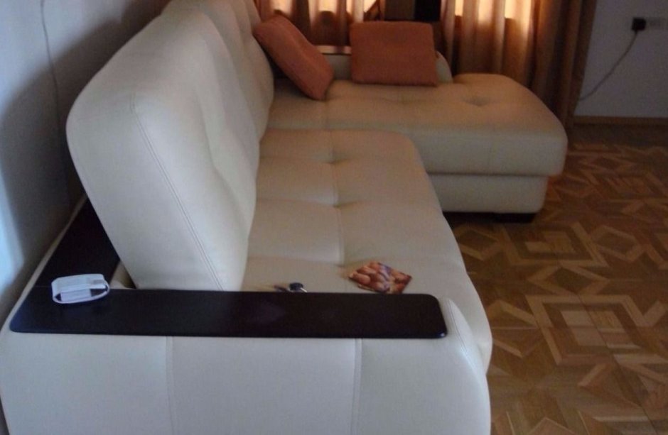 Перетянуть боковины на диване