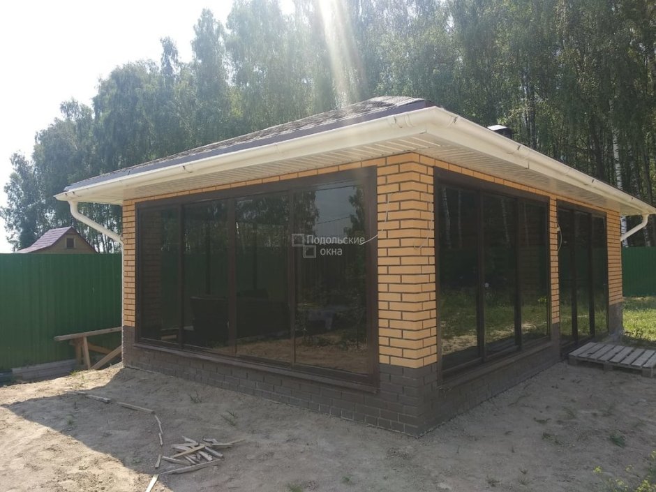 Беседка остекленная