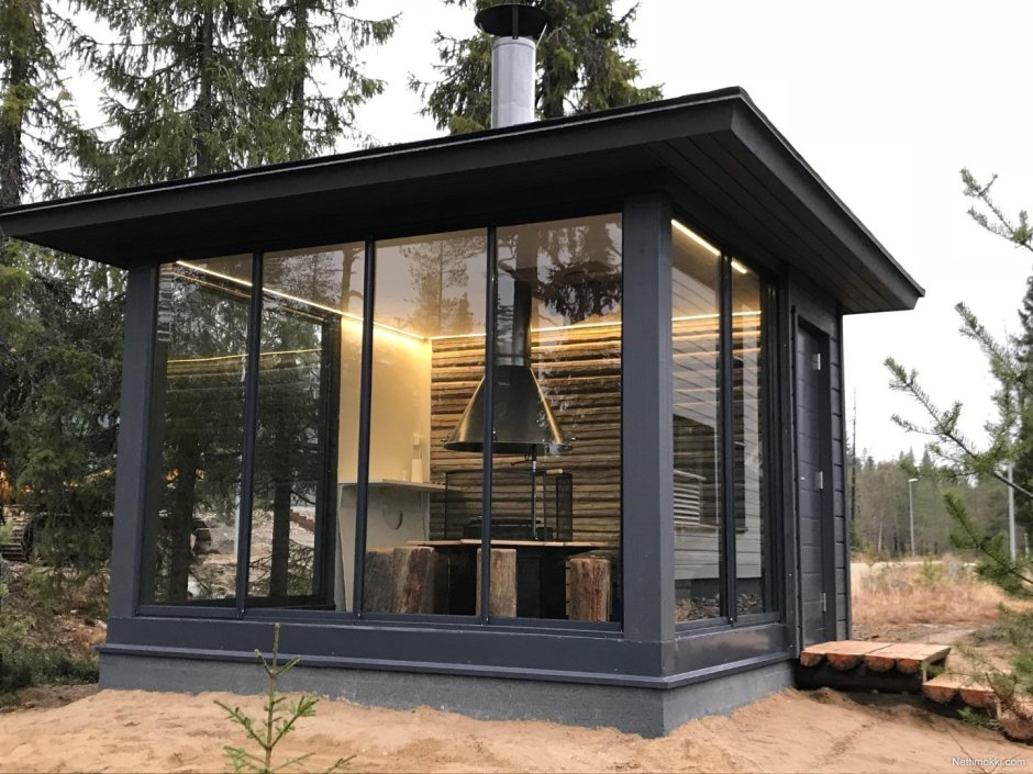 Безрамное остекление беседок и террас