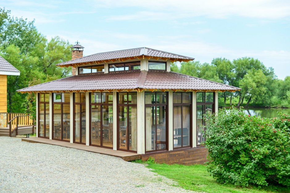 Безрамное остекление Lumon беседок